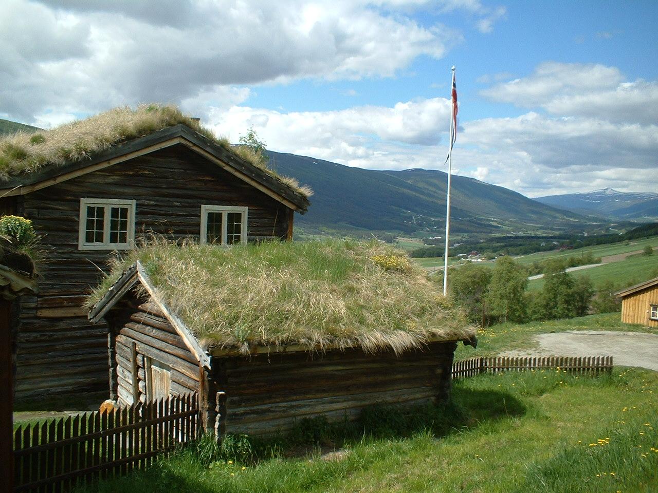 Scandinavia Travel: grass-roofed-house.jpg