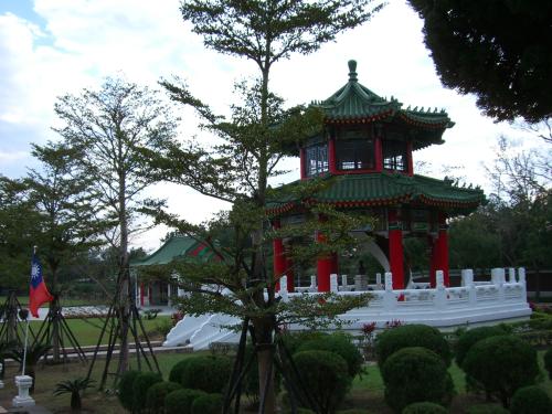 Taiwan: Martyr Shrine Garden Taipei